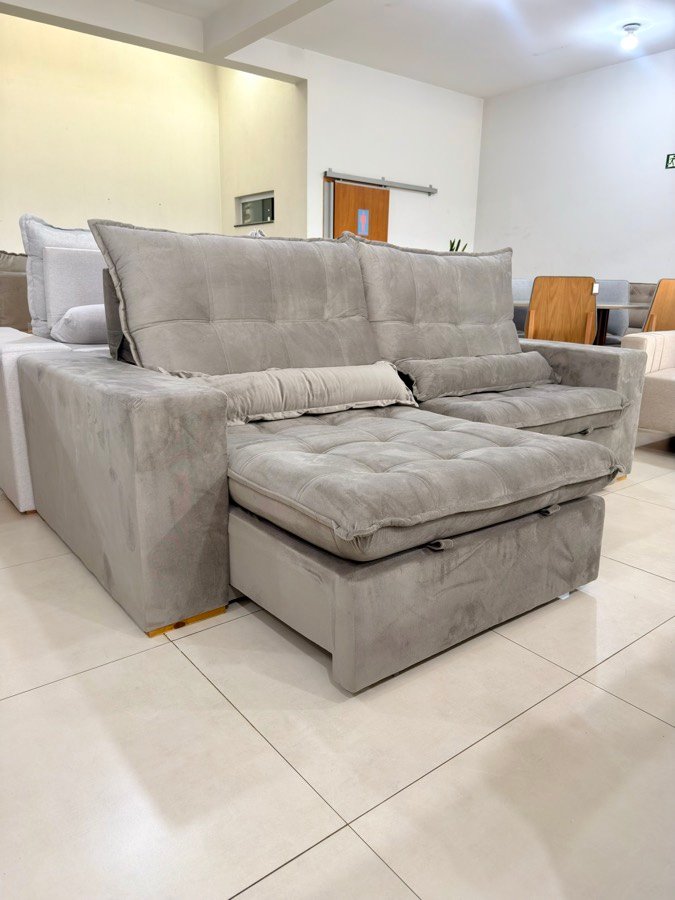 Sofá bege com chaise